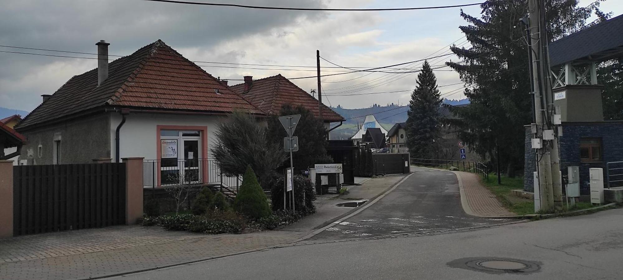 Begonia-Dom S Jednou Spalnou Bešeňová Eksteriør bilde
